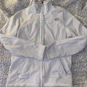 grey north face jacket